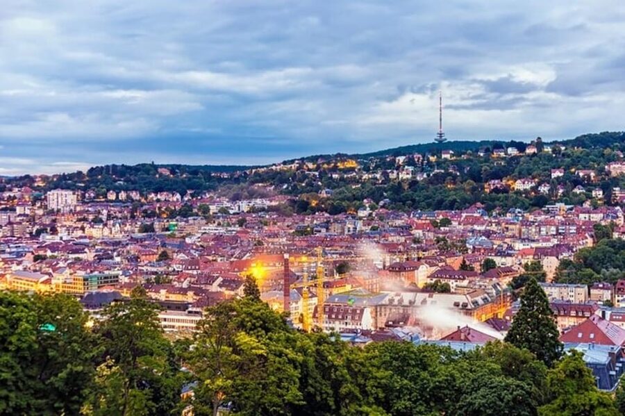 Stuttgart: Walking Custom Tour with a Local Guide - Old Castle: finishing with Stuttgart’s royal past