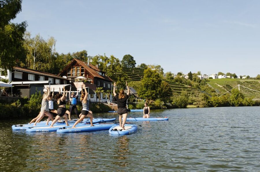 SUP Yoga with Guide - What happens during the 90-minute session