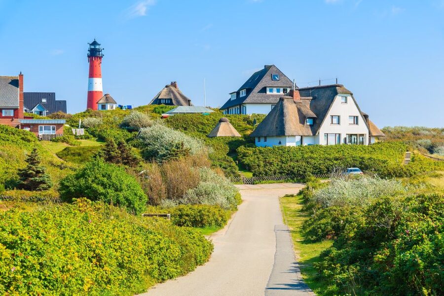 Sylt: Guided Island Tour by Bus with Sylt Highlights - List Harbor and a Stop at Gosch