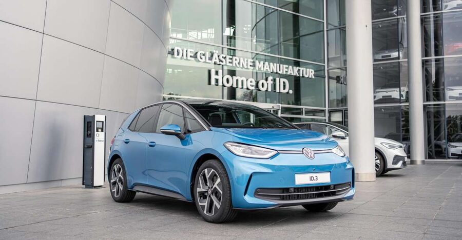 Test Drive Electric Vehicles from the VW brand (ID. model) - Why the private format helps