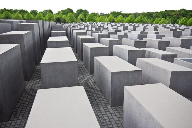 The Best Private Berlin Tour with a Car, Tour Guide and Pick up - Choosing Two, Three, Four, or Six Hours