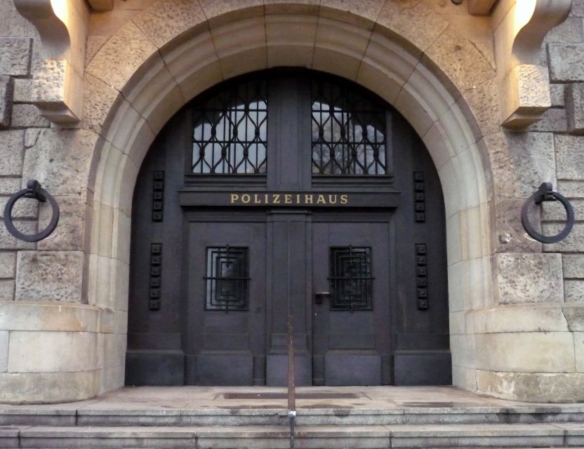 The Dark Side of Bremen: Killers and Criminals - Bremen beyond the Town Hall postcard