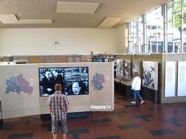 The History of Berlin: WWII PRIVATE Walking Tour With Locals - Why this private Berlin history walk works