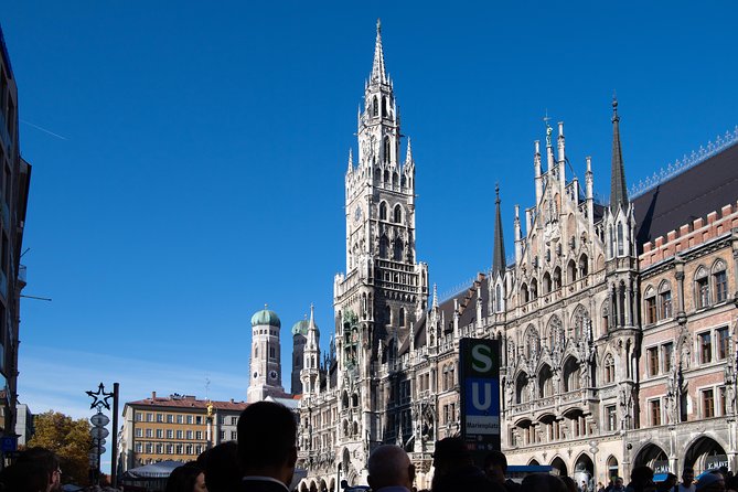 Third Reich Walking Tour Munich - The Old Town Hall and the return to the city center