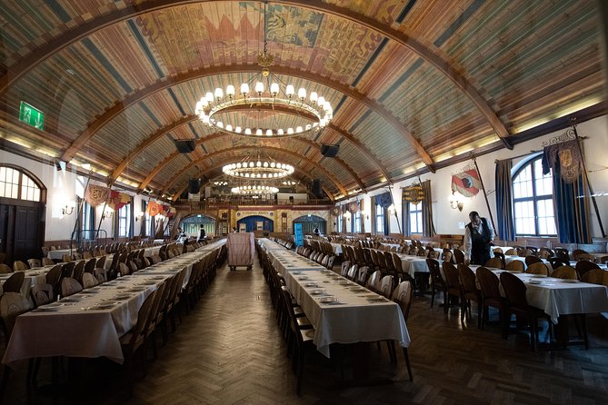 Third Reich Walking Tour Munich - What the guides add to the experience