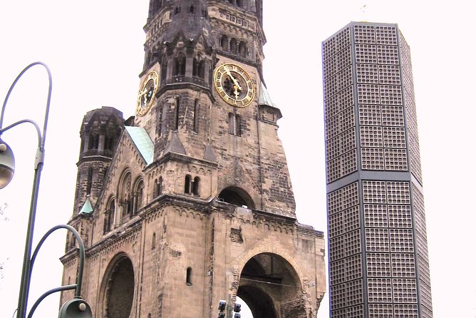 Tours & Sightseeing in English of Berlin, Potsdam and Sachsenhausen - What the two-hour Berlin city tour covers