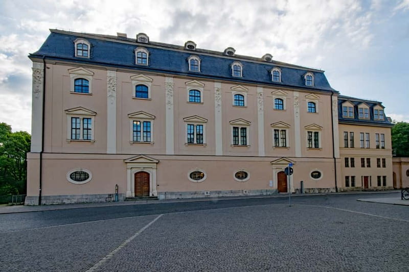 Weimar: Scavenger Hunt Self-Guided Walking Tour - How the 11-envelope game works